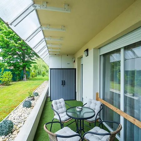 Napora Apartman *